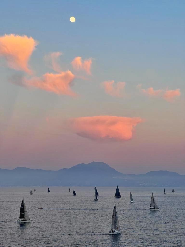 Casa Parthenope, A Window On The Sea Naples